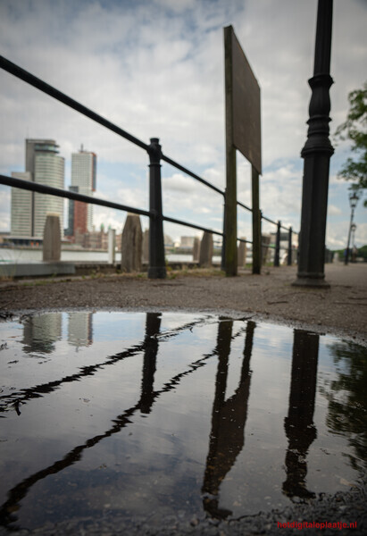 Mysterious reflection
