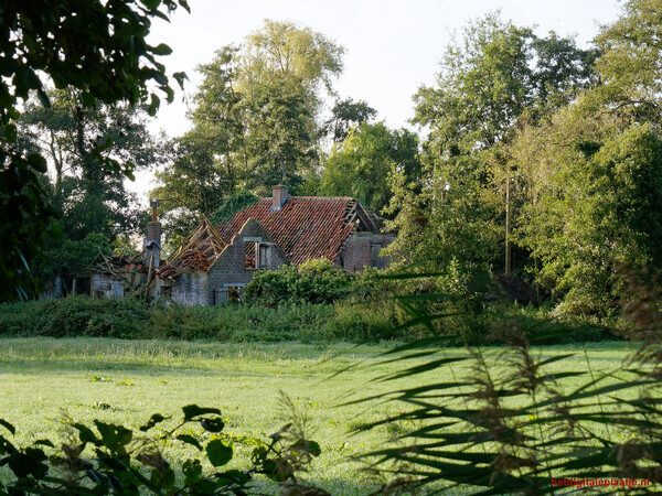 Vervallen boerderij